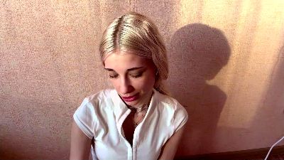 LaviniaSalada live cam on Cam4