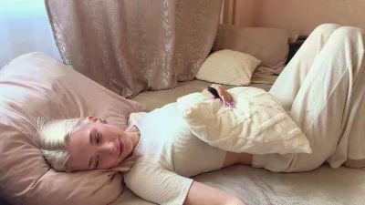 LaviniaSalada live cam on Cam4