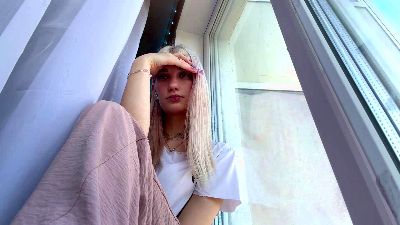 LaviniaSalada live cam on Cam4