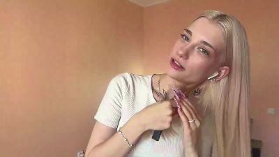 LaviniaSalada live cam on Cam4