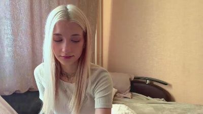 LaviniaSalada live cam on Cam4