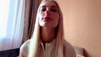 LaviniaSalada live cam on Cam4