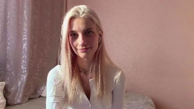 LaviniaSalada live cam on Cam4
