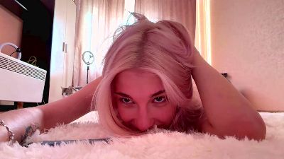 LaviniaSalada live cam on Cam4