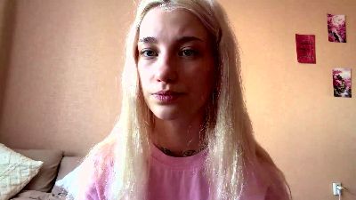 LaviniaSalada live cam on Cam4