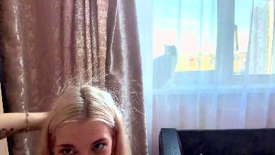 LaviniaSalada live cam on Cam4