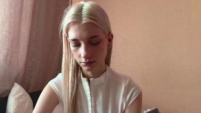 LaviniaSalada live cam on Cam4