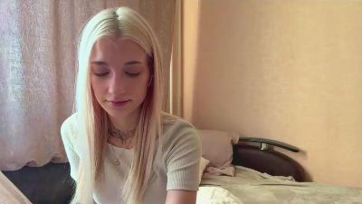 LaviniaSalada live cam on Cam4