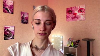 LaviniaSalada live cam on Cam4