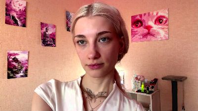 LaviniaSalada live cam on Cam4