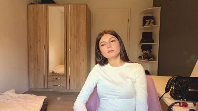 LaviniaStolze live cam on Cam4