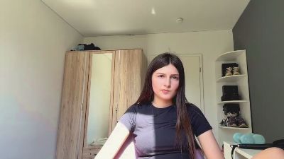 LaviniaStolze live cam on Cam4