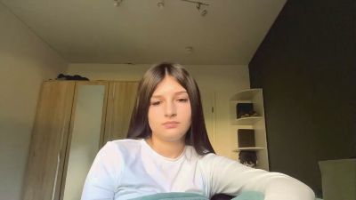LaviniaStolze live cam on Cam4
