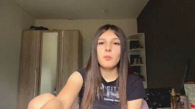 LaviniaStolze live cam on Cam4