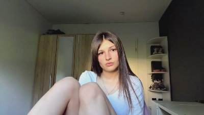 LaviniaStolze live cam on Cam4