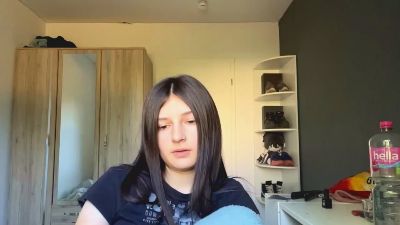 LaviniaStolze live cam on Cam4