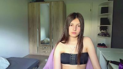 LaviniaStolze live cam on Cam4