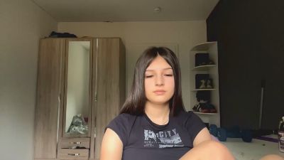 LaviniaStolze live cam on Cam4