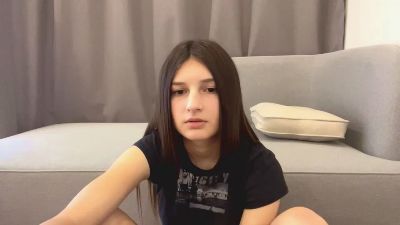LaviniaStolze live cam on Cam4