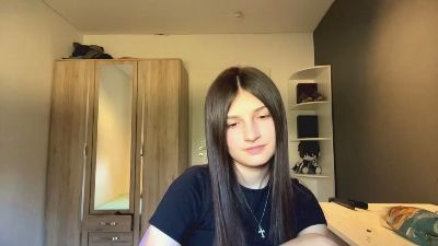 LaviniaStolze live cam on Cam4