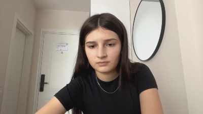LaviniaStolze live cam on Cam4