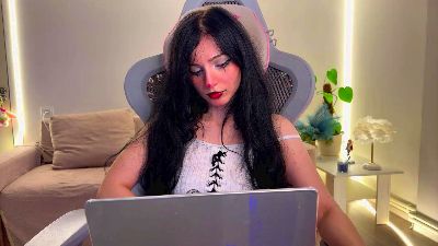 LavonaVanderau live cam on Cam4