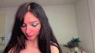 LavonaVanderau live cam on Cam4