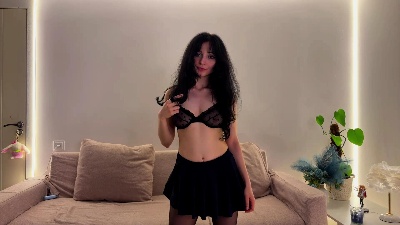 LavonaVanderau live cam on Cam4