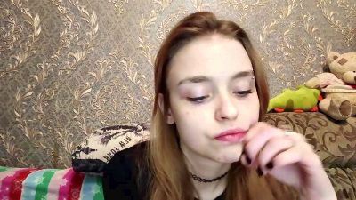 LawanaHives live cam on Cam4