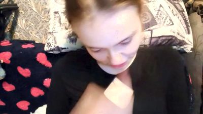 LawanaHives live cam on Cam4