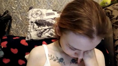 LawanaHives live cam on Cam4