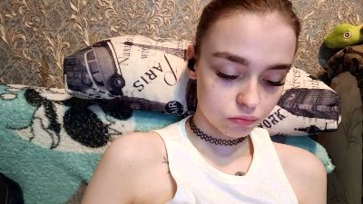 LawanaHives live cam on Cam4