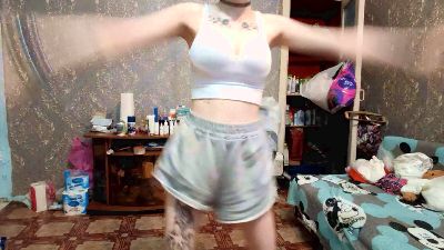 LawanaHives live cam on Cam4