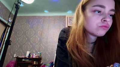 LawanaHives live cam on Cam4
