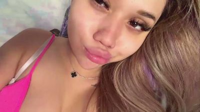 LawandaMowry live cam on Cam4