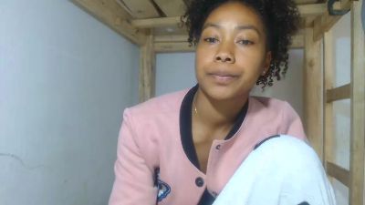 Laykah live cam on Cam4