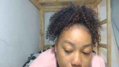 Laykah live cam on Cam4
