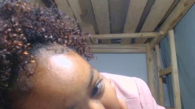 Laykah live cam on Cam4