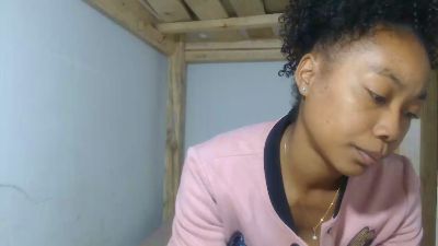Laykah live cam on Cam4