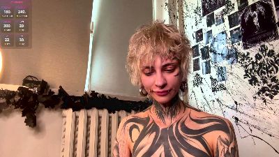 LaylaBortner live cam on Cam4