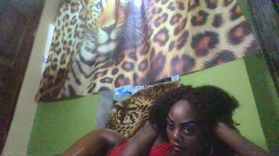 LaylaTheLeopard live cam on Cam4