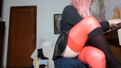 LaylaTrav live cam on Cam4
