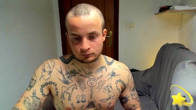 Layneinchains live cam on Cam4