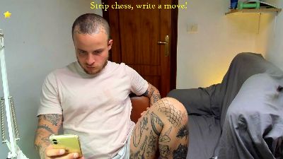 Layneinchains live cam on Cam4