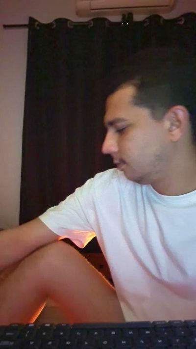 Lbb433 live cam on Cam4