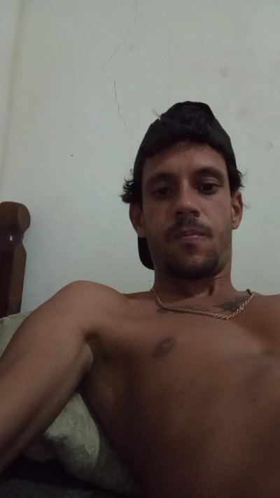Lccarioca live cam on Cam4
