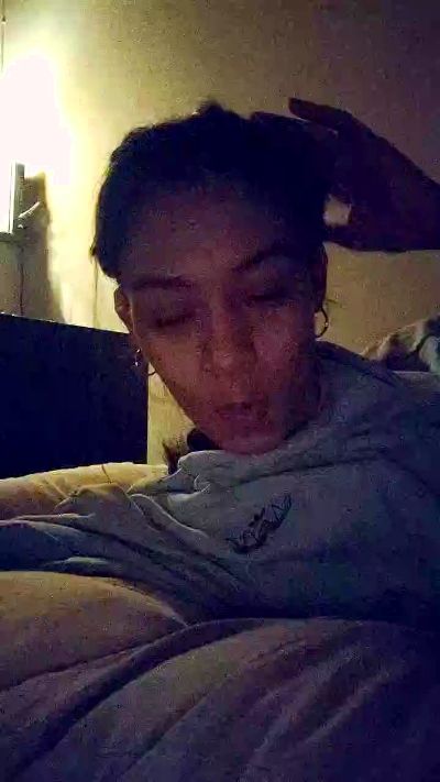 Leaberry live cam on Cam4