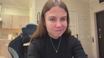 LeahDoebler live cam on Cam4
