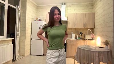 LeahDoebler live cam on Cam4