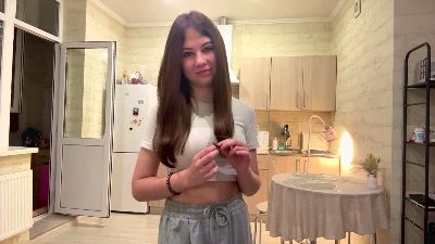 LeahDoebler live cam on Cam4